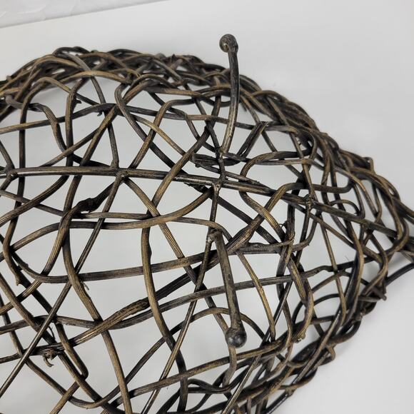 VINTAGE Woven Twisted Vine Leaf Shaped Bowl Basket Table Centerpiece Footed Rare - Picture 9 of 15